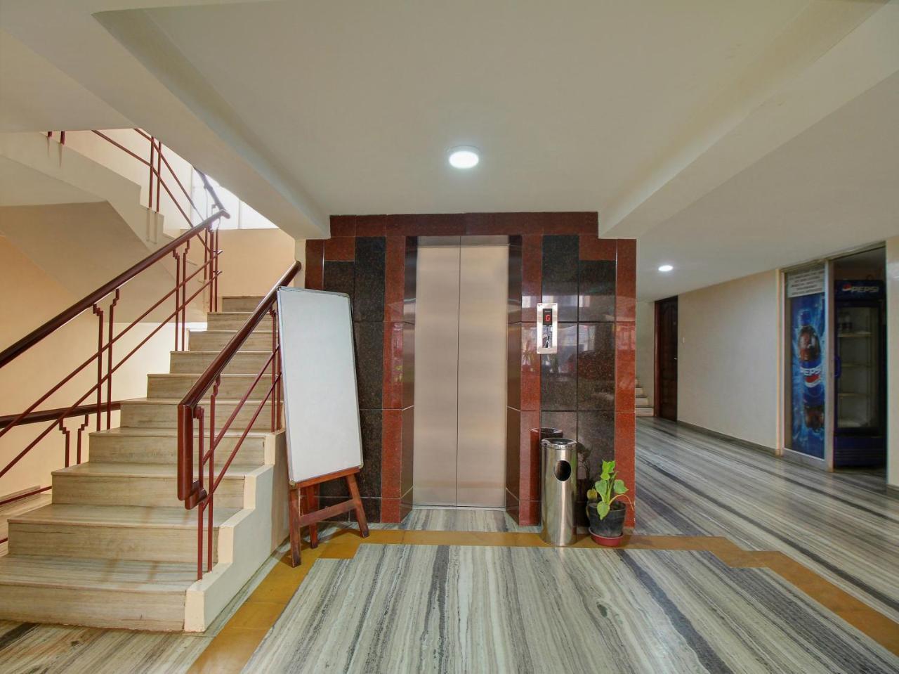 Hotel Capital O 15767 Mr International Madurai Exterior foto